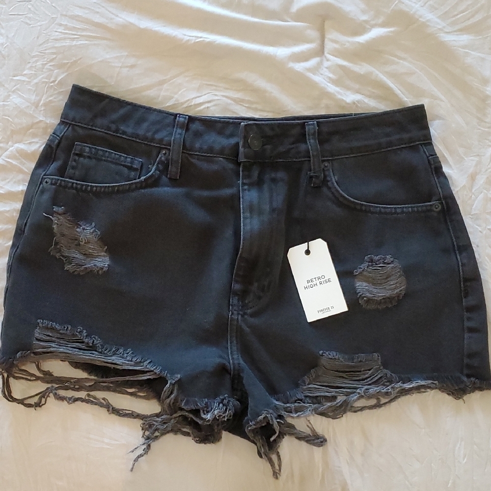 NWT Forever 21 High-Rise Distressed Black Denim Shorts sz 30